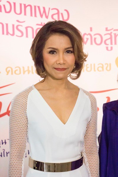 ‘ปุ้ม สาวสาวสาว’ อิงกระแสละคร ‘บุพเพสันนิวาส’  ขอร้องเพลงรัก ‘เธอหนอเธอ’ คู่ ‘ชรินทร์ นันทนาคร’
