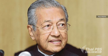 Najib always assumes people are stupid: Mahathir