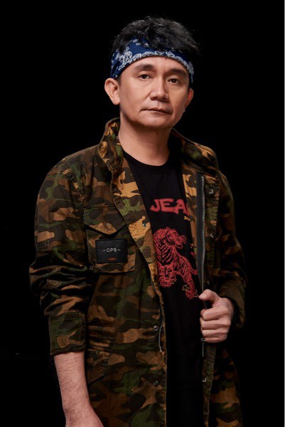 รับคอนเสิร์ตใหญ่ “คอนเสิร์ตคำภีร์ ไอ้เสือบุก” “พงษ์สิทธิ์ คำภีร์” ปล่อยอัลบั้ม รวมเพลงไฟล์ดิจิตอล MP3 ไอ้เสือบุก มอบให้แฟนๆ ที่ชอบความมันส์