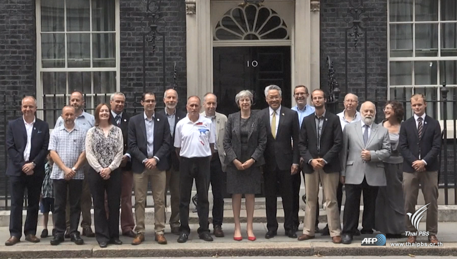 PM Theresa May honours British cave divers