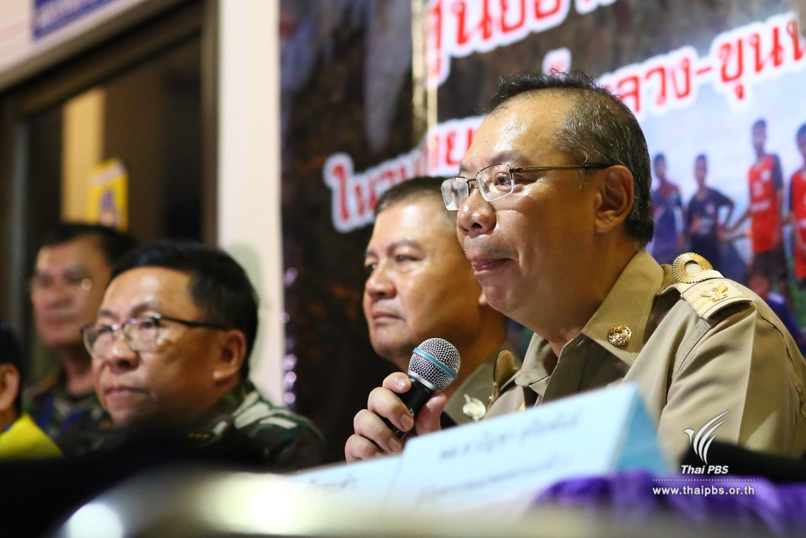 Narongsak promises last 5 survivors to be extracted faster tomorrow