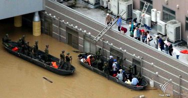 “Race against time” to rescue Japan flood victims