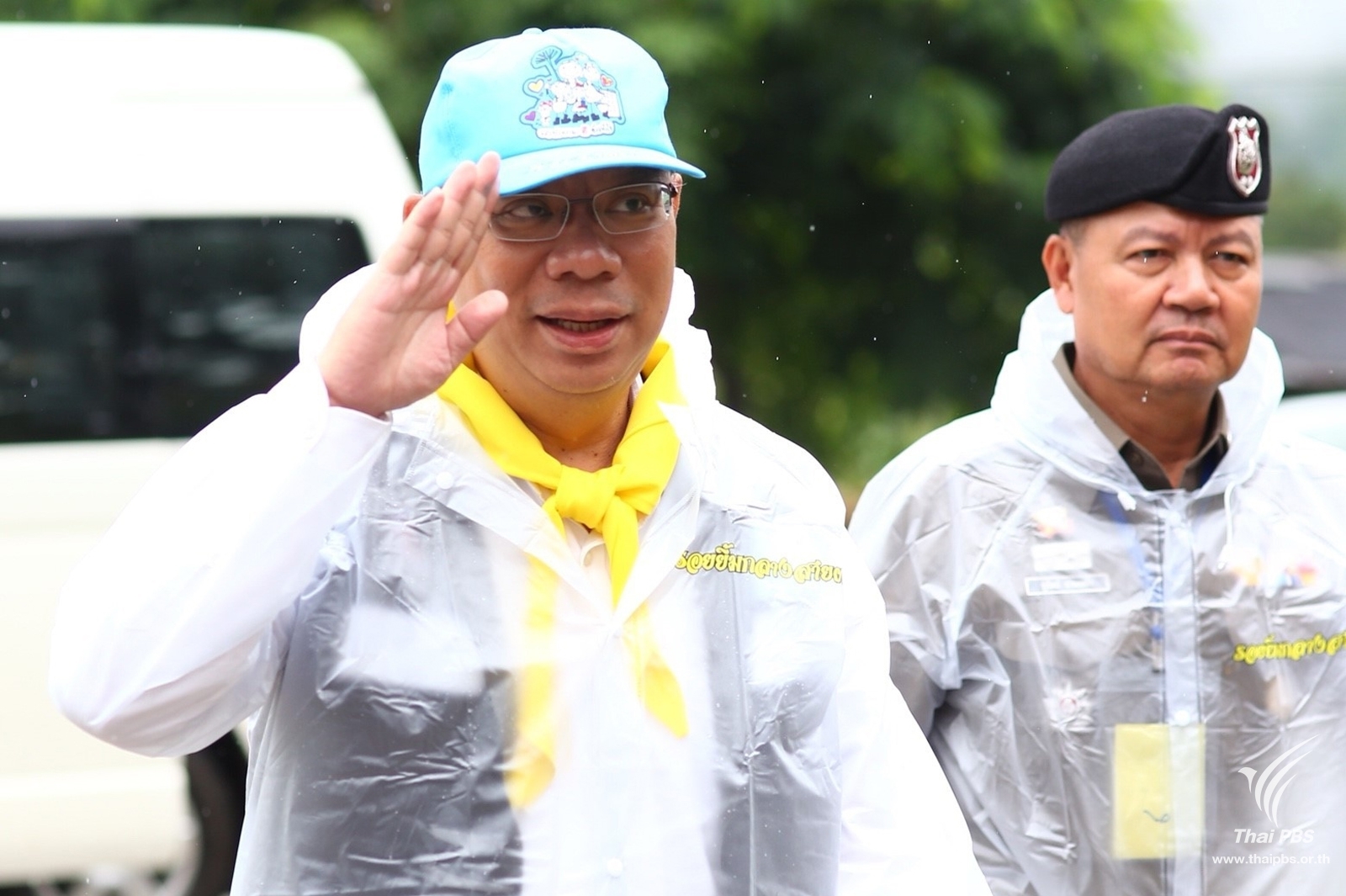 Rescue mission resumes, last 5 survivors expected to emerge this evening