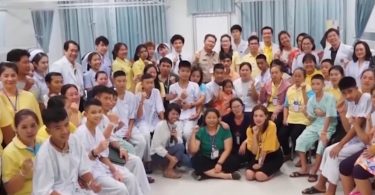 Moment Thai cave boys bid emotional farewell to hospital staff captured on video