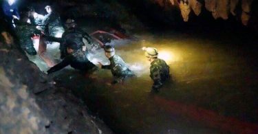 Thailand cave rescue live: Oxygen running out in chamber as officials say ‘we can no longer wait’ to save boys