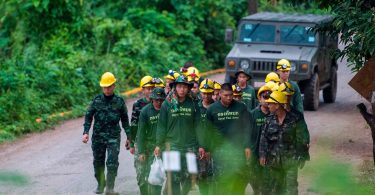 Thai cave rescue – LIVE: Same divers to conduct next mission for remaining boys, say officials