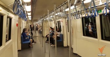 More seatless carriages planned for subway trains during rush hours |