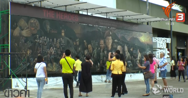 Tourists stream into Wat Rongkhun to see Samarn’s statue |
