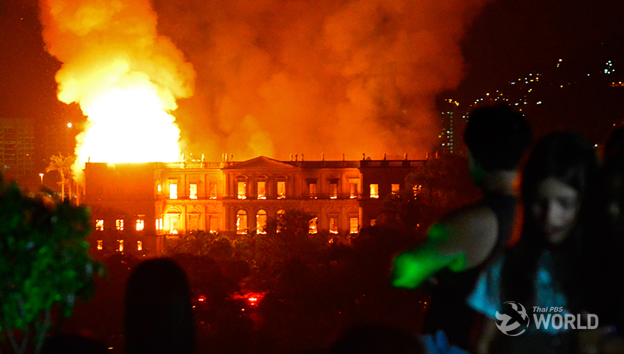 Massive fire tears through Brazil’s 200-year old National Museum |