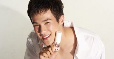 “เจมส์ มาร์” ตามหาสาวผิวสวย ชวนดูหนังสุดเอ็กซ์คลูซีฟ