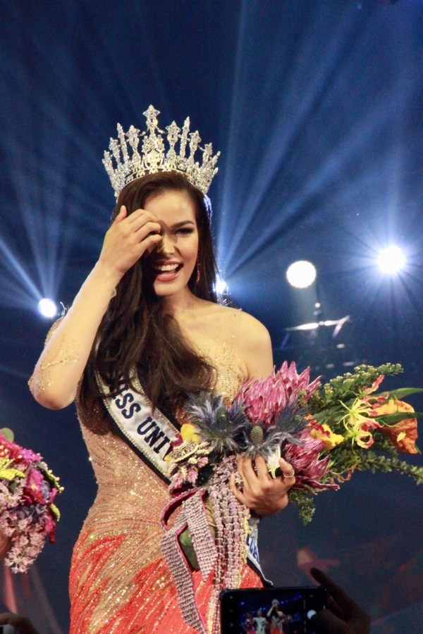 ‘ฟ้าใส’ ปวีณสุดา พิชิตตั๋วสู่จักรวาล ปิดตาข้างยังตาค้างกันทั้งเวที งานนี้ #มงสามมาแน่