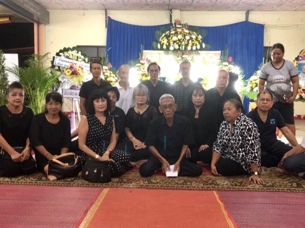 งานสวดพระอภิธรรมศพเพื่อนร่วมรุ่นมบ.3 “คุณสมนึก เกตุสุริยงค์” – Gossip Thai