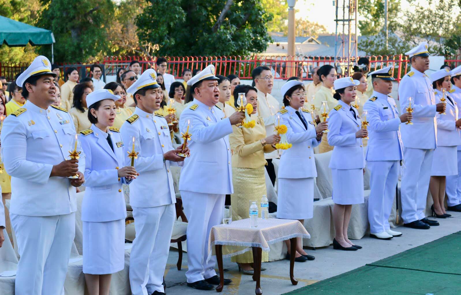 สถานกงสุลใหญ่ ณ นครลอสแอนเจลิสจัดพิธีถวายเครื่องราชสักการะ พิธีถวายสัตย์เพื่อเป็นข้าราชการที่ดีและพลังของแผ่นดิน และพิธีจุดเทียนถวายพระพรชัยมงคล