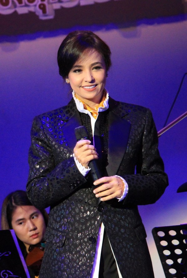 ‘เปิ้ล จารุณี’ ทุ่มซุ่มซ้อมสุดตัว ร้องเพลงคู่ “ชรินทร์ นันทนาคร” หลังพรหมลิขิตบันดาล 39 ปีได้กลับมาร่วมงานกันใน ‘ชรินทร์ อิน คอนเสิร์ต หมายเลข 18 แผ่นดินแห่งความรัก’