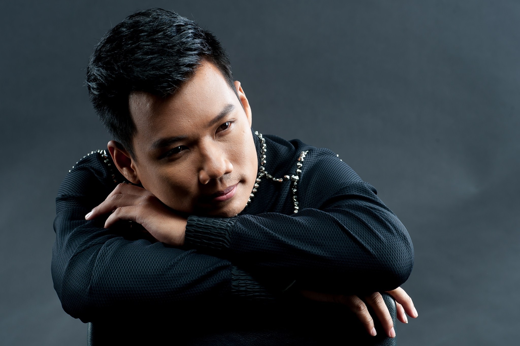 ไฟรักแรงเข้าขวาง ก็จะเป็น “เถ้าธุลีดิน” เพลงอกหักไหม้ใจ ซิงเกิ้ลใหม่ “กัปตัน ลูกทุ่งมหานคร”