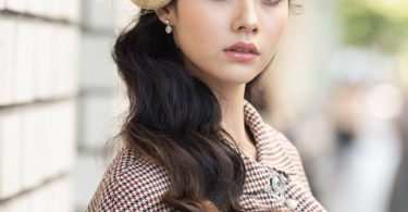 ไอดอลวัยทีน มุก-มุกดา ดึงดูดทุกสายตาพร้อมโชว์ฝีมือมธุรสโลกันตร์