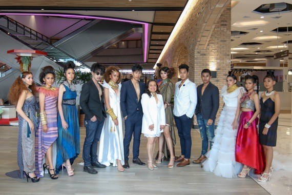“อุ๊-มัลลิกา” คืนสู่เหย้าเขย่าแคทวอล์คไทยในงาน Beauty Awakening show