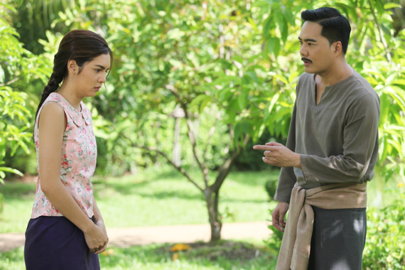 “เคลลี่” กำหนัดฉุดสาวปลุกปล้ำ “ปูเป้-กุ๊กกิ๊ก” รวมพลังเอาไม้กระหน่ำทุบตี
