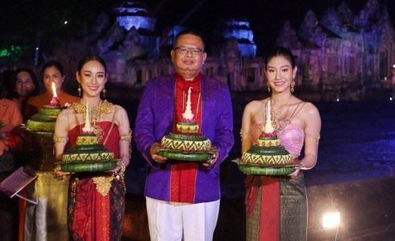 ศรัทธาแห่งสายน้ำ สืบสานประเพณีลอยกระทง แสง สี เสียง สุดตระการตาในงาน”บารายศรัทธา สมมาสายน้ำ ปราสาทเมืองต่ำ น้อมนำบูชา”๑๐-๑๑ พฤศจิกายน ๒๕๖๒ ณ ปราสาทหินเมืองต่ำ จังหวัดบุรีรัมย์