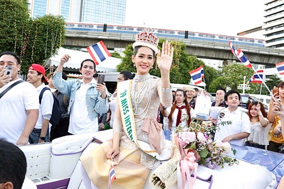 ภาพประวัติศาสตร์ในรอบ 59 ปีของเวทีประกวดนางสาวไทยที่สามารถคว้ามงกุฎ”Miss International 2019”