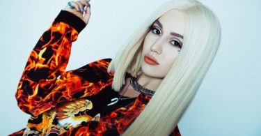 “เอวา แม็กซ์” ปิดท้ายปีแห่งความสำเร็จและก้าวสู่ปีใหม่ที่สดใสกว่า ด้วยซิงเกิลใหม่ “On Somebody” เพลงสนุกๆ ที่จะทำให้ทุกคนคึกคักตั้งแต่ต้นปี