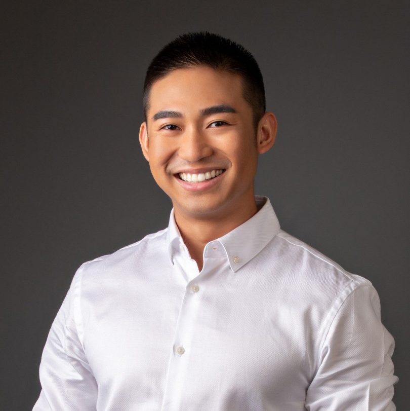 Thai Community welcomes new Chiropractor Kris Varner, as Thongxay Southisene retires from practice