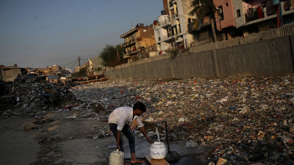 Lack of clean water for India’s poor spawns virus concerns