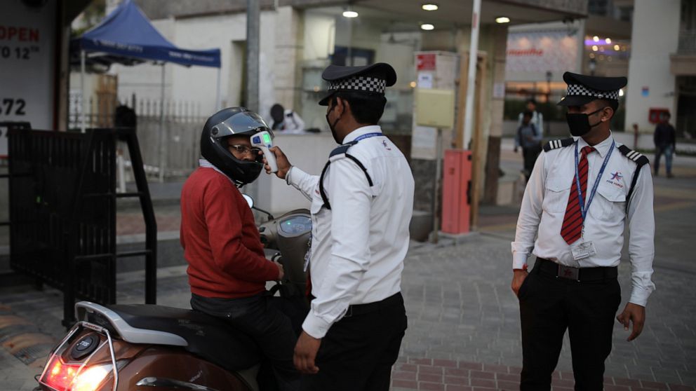 India stays home in ‘people’s curfew’ to stem coronavirus
