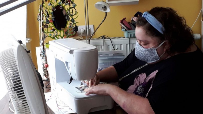 Belgian with 20% lung capacity starts home mask sewing army