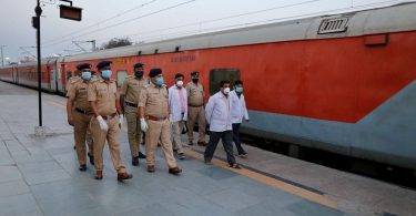 India’s prime minister decrees 21-day lockdown to curb virus