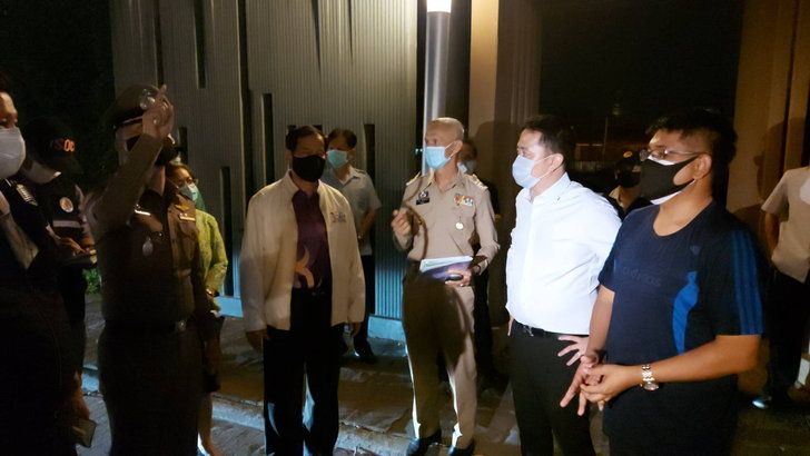 พิษณุโลก พบผู้ติดเชื้อโควิด-19 เพิ่มอีก 2 ราย รวม 3 ราย ผู้ว่าสั่งปิดคอนโดกลางเมืองผู้ติดเชื้อรายแรก