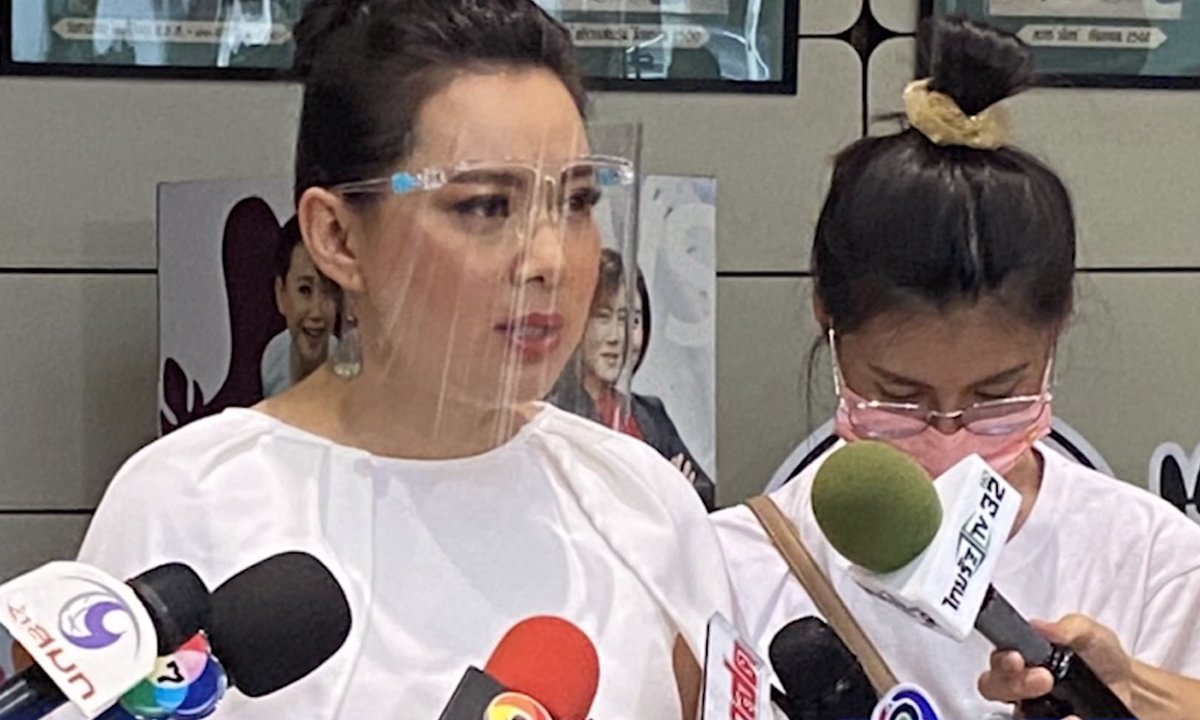 “บุ๋ม ปนัดดา” เดือด! ฟ้อง “เอ๋ ปารีณา” ฐานหมิ่นประมาท เอาเงินไปเลี้ยงหมาจรจัด