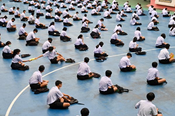 Thai schools told they cannot arbitrarily cut students’ hair – Thai PBS World