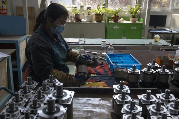China becomes first economy to grow since virus pandemic – Thai PBS World