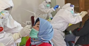 China battles new outbreak in far west Xinjiang – Thai PBS World