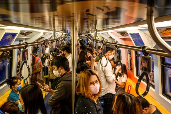 No more enforced social distancing on Thailand’s public rail networks – Thai PBS World