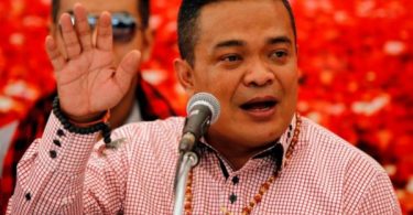 The three-finger salute and what Jatuporn said – Thai PBS World