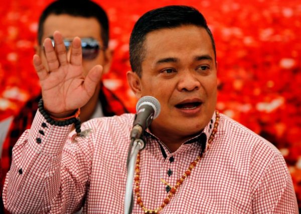 The three-finger salute and what Jatuporn said – Thai PBS World