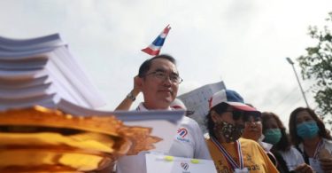 Thai royalist group submits 130k signatures opposing charter amendments