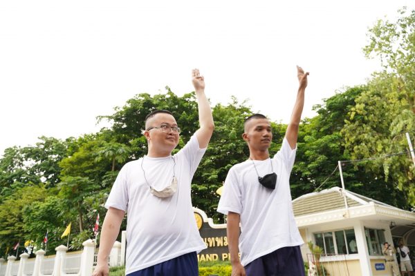 Thai court orders two detained protest leaders released from prison – Thai PBS World