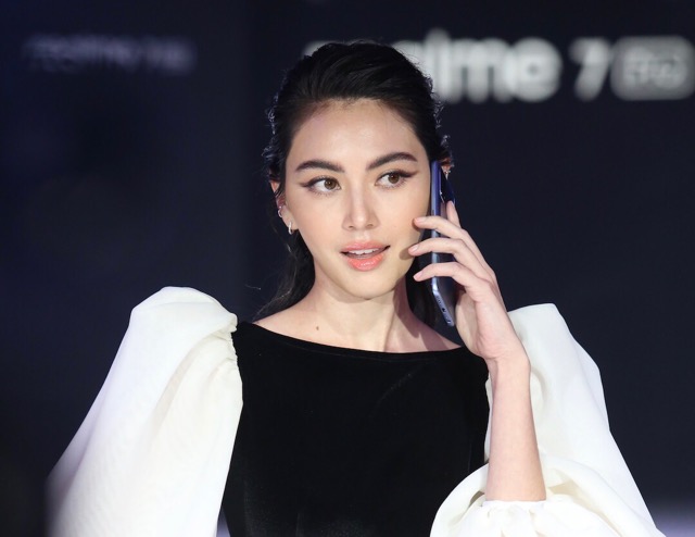 realme ดึงแบรนด์แอมบาสเดอร์สุดฮอต “ใหม่ ดาวิกา” ร่วมเปิดตัวสมาร์ทโฟนรุ่นล่าสุด “realme 7 Pro”