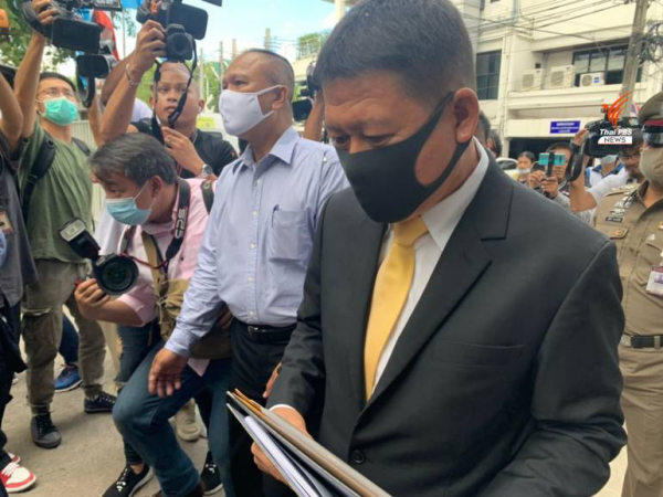Thai PM’s twin daughters file harassment and defamation complaint – Thai PBS World