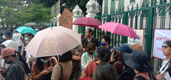 Thailand Protests in Pictures | Thai PBS World : The latest Thai news in English, News Headlines, World News and News Broadcasts in both Thai and English. We bring Thailand to the world