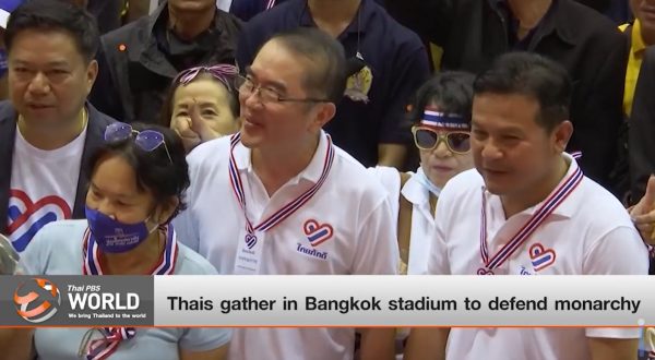 Thais gather in Bangkok stadium to defend monarchy