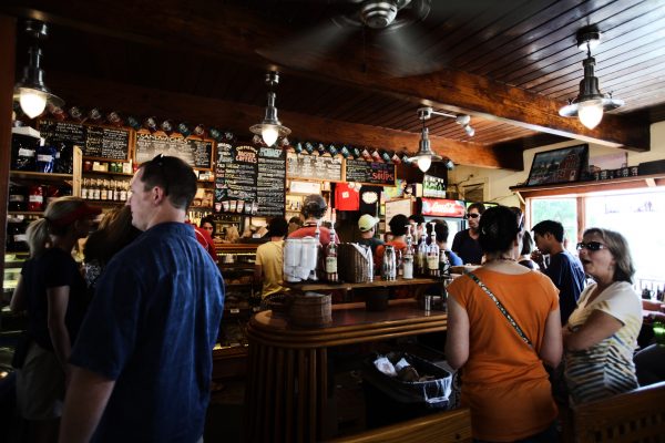 England to require earlier 10 p.m. closing time for pubs, eateries after virus spike