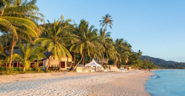 Tourist faces two years in jail after leaving negative TripAdvisor reviews for Thai resort