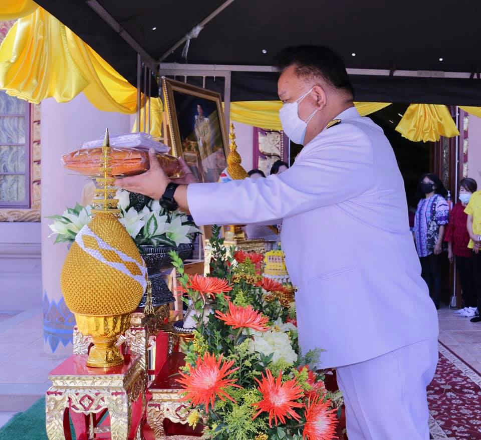 กงสุลใหญ่ ณ นครลอสแอนเจลิส และภริยา ได้เป็นประธานในพิธีทอดกฐินพระราชทาน ในพระบาทสมเด็จพระปรเมนทรรามาธิบดีศรีสินทรมหาวชิราลงกรณ พระวชิรเกล้าเจ้าอยู่หัวทรงพระกรุณาโปรดเกล้าฯ พระราชทานผ้าพระกฐิน ให้วัดป่าธรรมชาติ