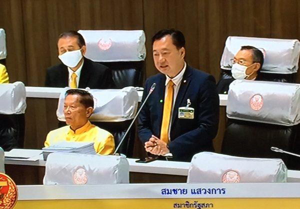 Senator Somchai urges protesters to demand reform of Thai politicians, not Monarchy