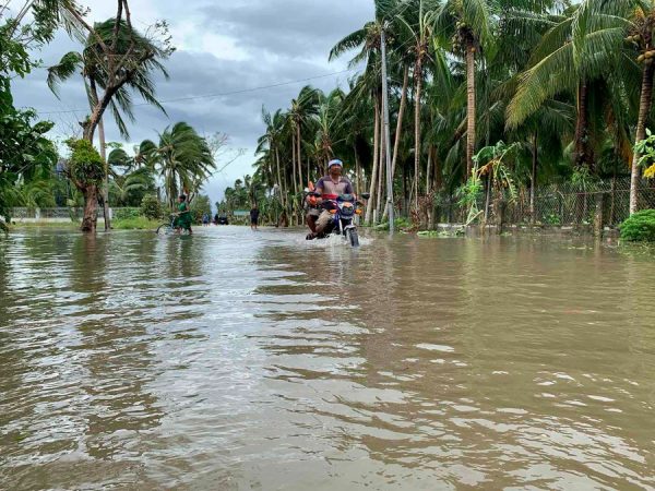 3 dead, dozen missing after Typhoon Molave hit Philippines