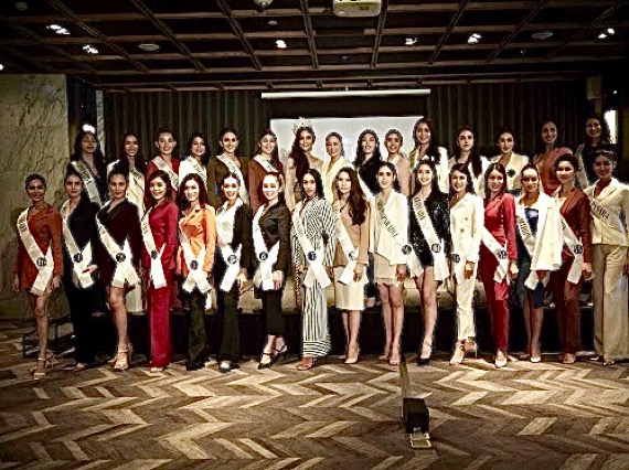 บรรยากาศการปฐมนิเทศ Miss Tiffany’s Universe The Next Levelสาวทรานส์วูแมนผู้ผ่านเข้ารอบแรกทั้ง 30 คนพร้อมเซสชั่นถ่ายภาพครั้งแรกกับกอง อบอุ่น แต่ฟาดไม่ยั้ง วันที่ 5 ตุลาคม 2563 ณ Bangkok Marriott Marquis Queen’s Park